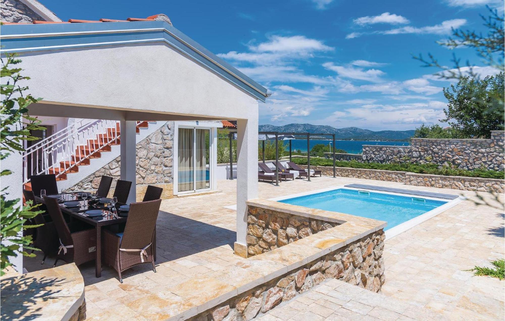 Stunning Home In Betina With Kitchen Exterior foto